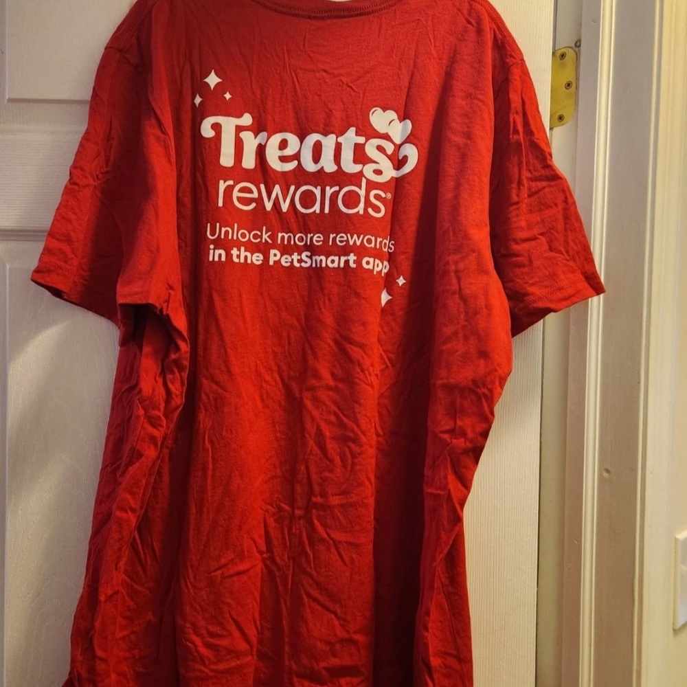 2 Petsmart Employee Shirts - Picture 9 of 10